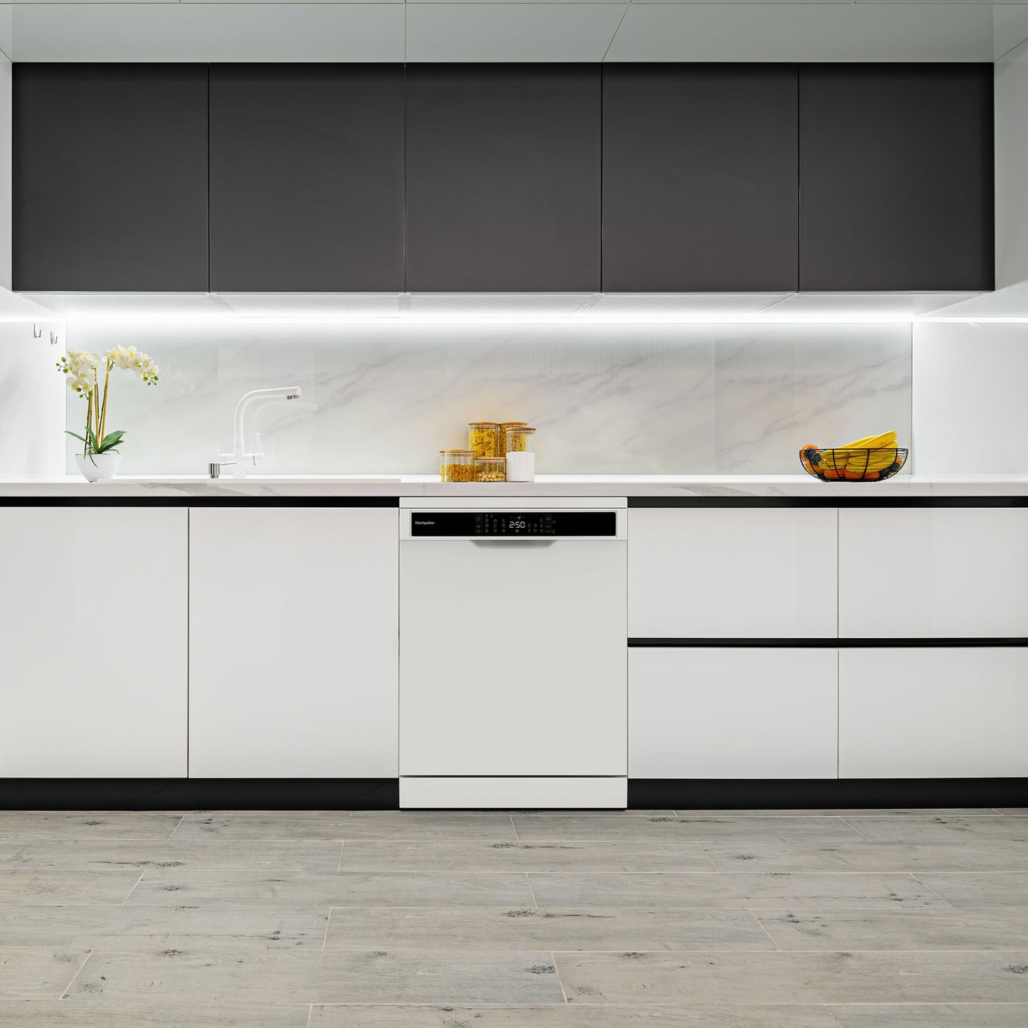 Montpellier MDWC1496W 60cm Freestanding Dishwasher in White