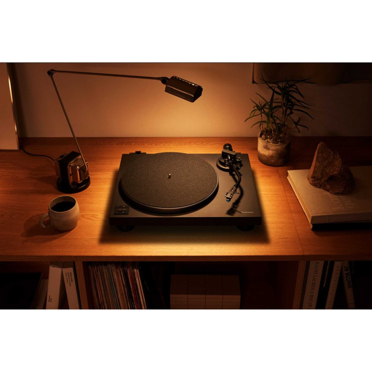 Technics SL-40CBTBK Direct Drive Turntable System with Bluetooth - Black