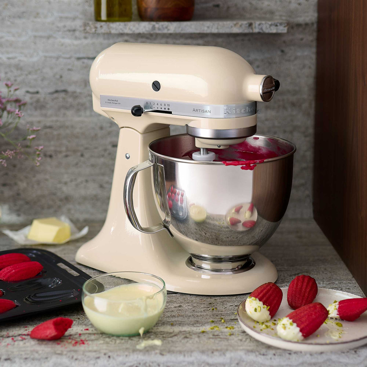 KitchenAid 5KSM175PSBAC 300W 4.8L Artisan Stand Mixer - Cream