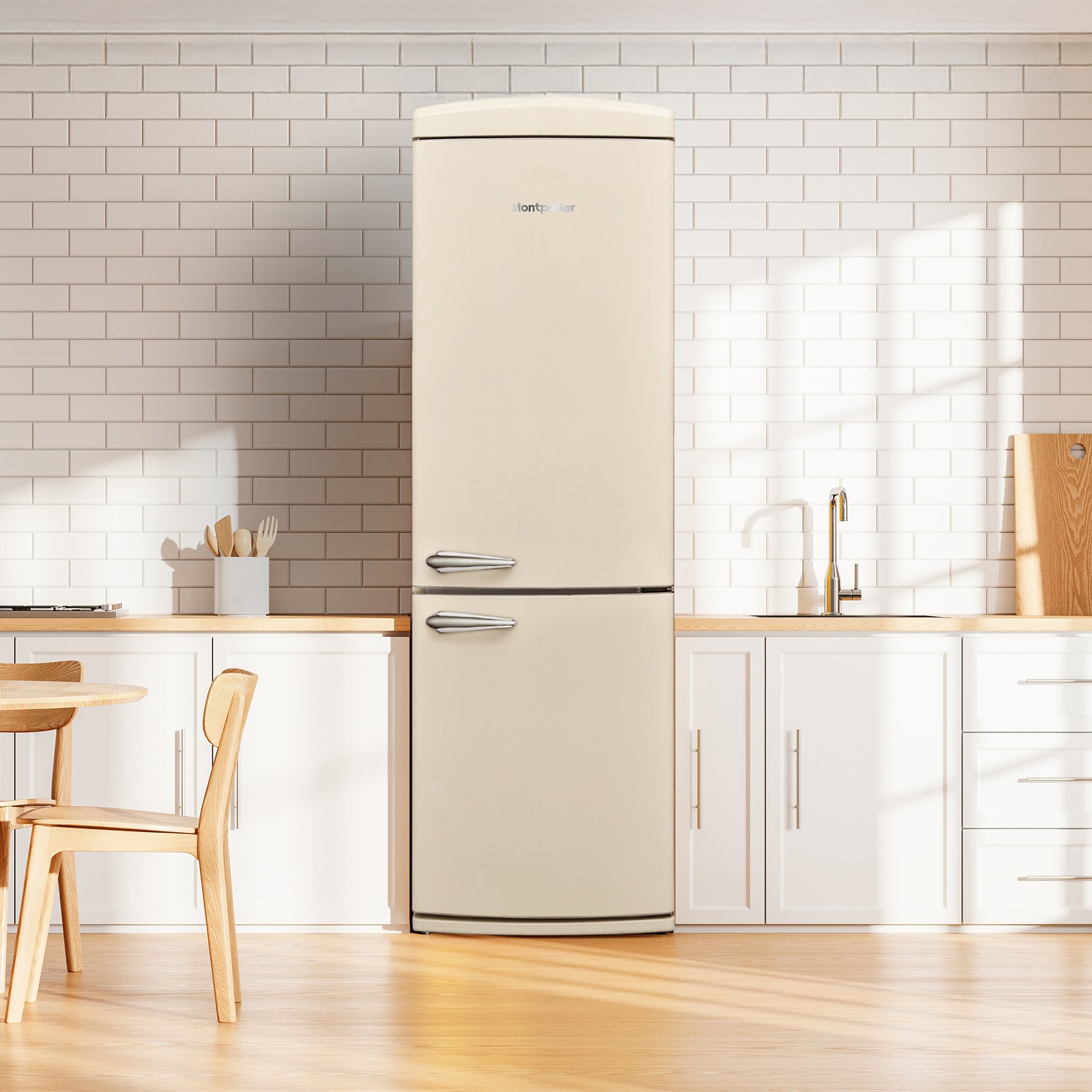 Montpellier MAB190C Retro No Frost Fridge Freezer