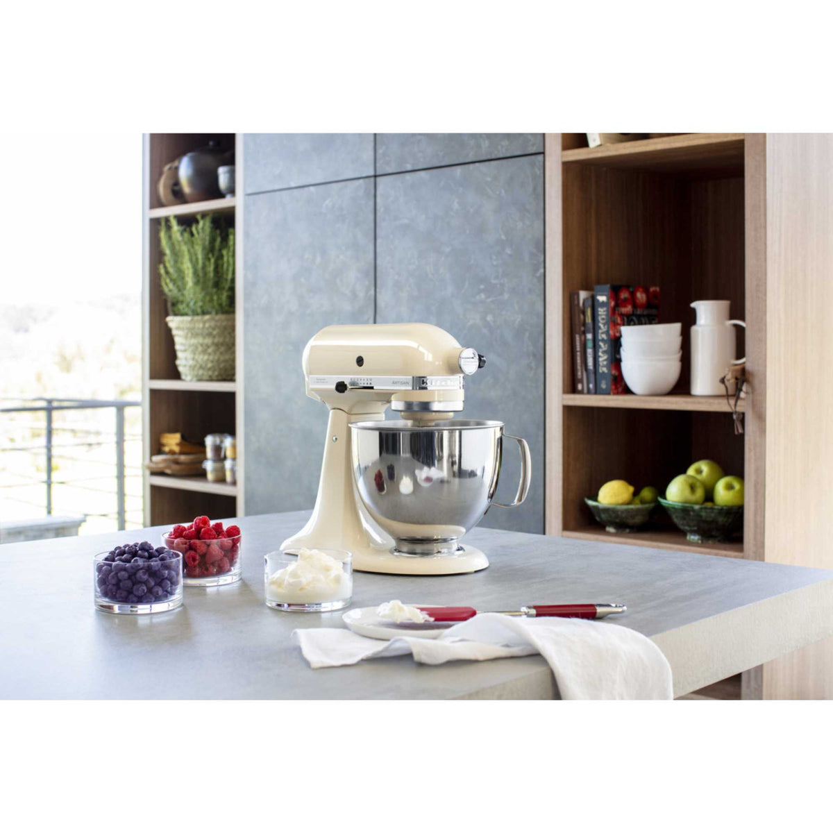 KitchenAid 5KSM175PSBAC 300W 4.8L Artisan Stand Mixer - Cream