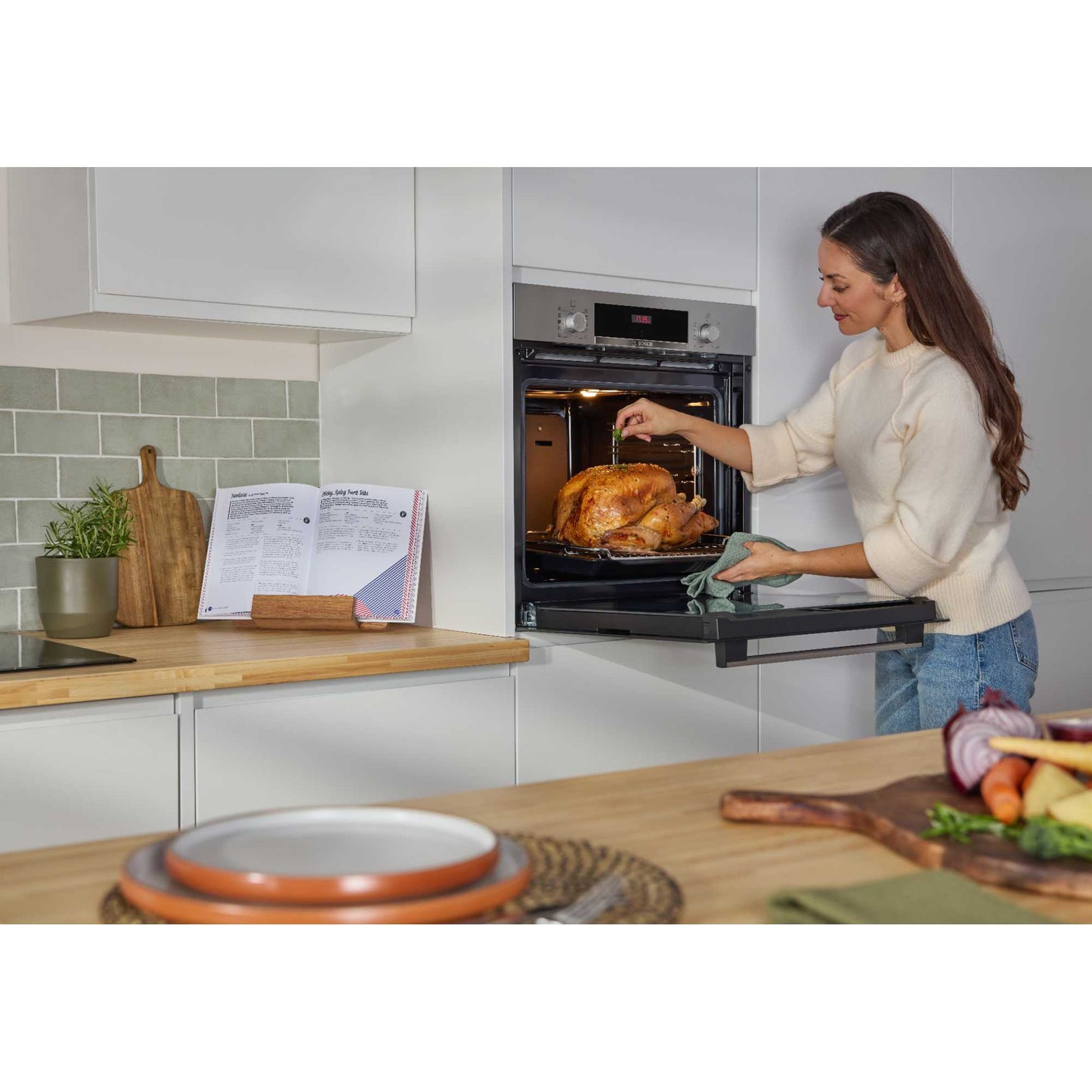Bosch Series 4 HQA534BS3B Built-In Single Oven with Steam Function - Stainless Steel