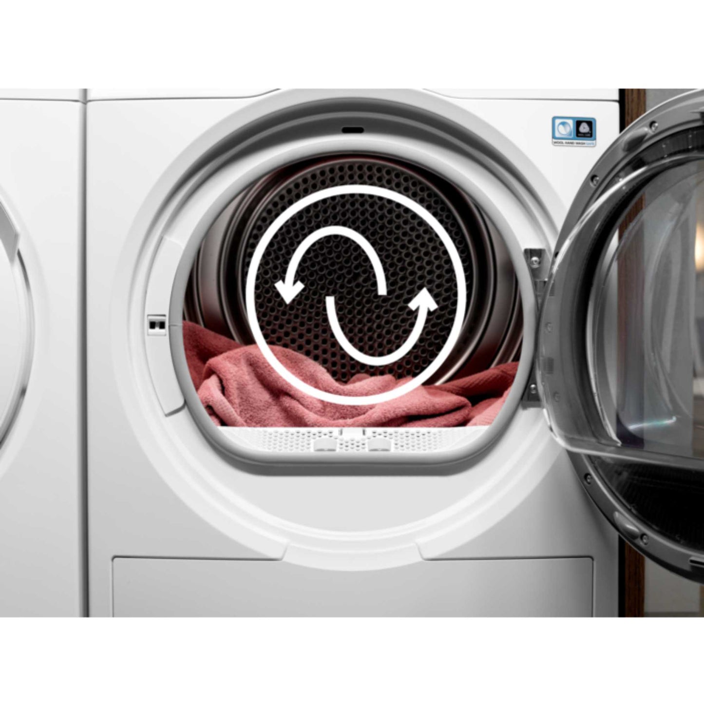 AEG 7000 SensiDry 8kg Heat Pump Tumble Dryer - TR718L4B