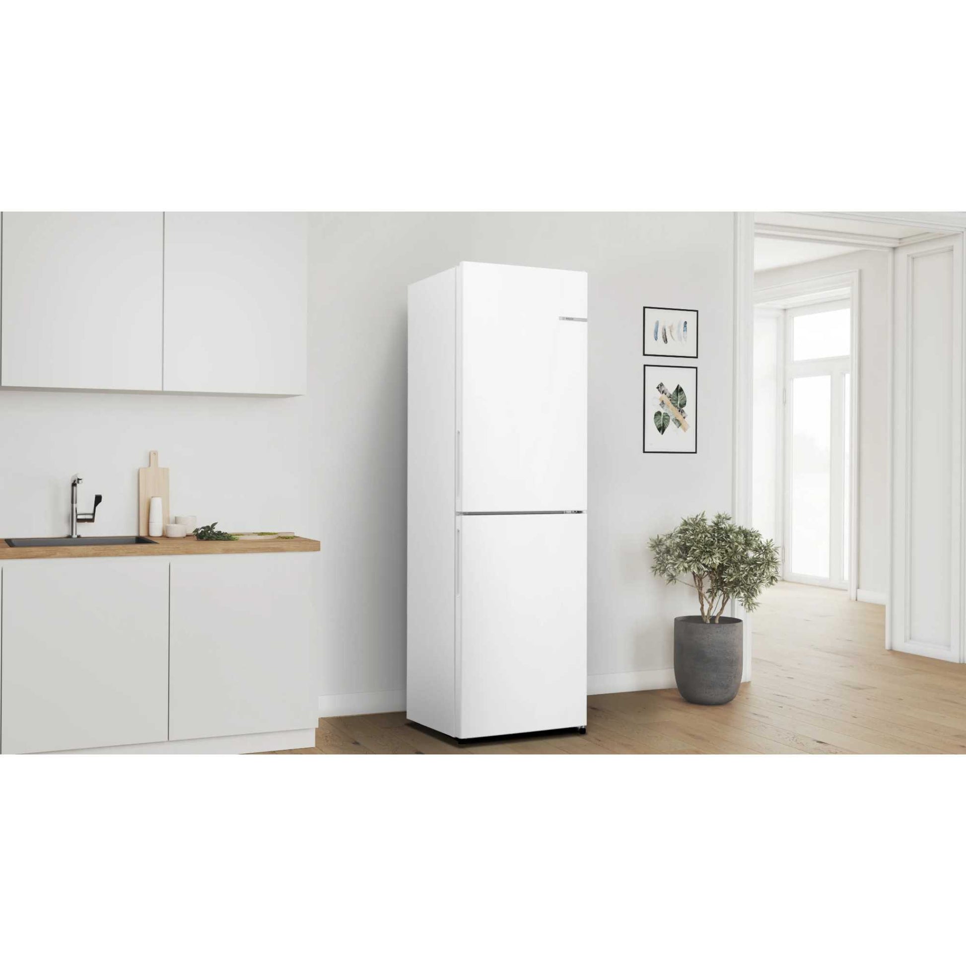 Bosch Series 2 Fridge Freezer 50/50 Total No Frost - White - KGN27NWEAG