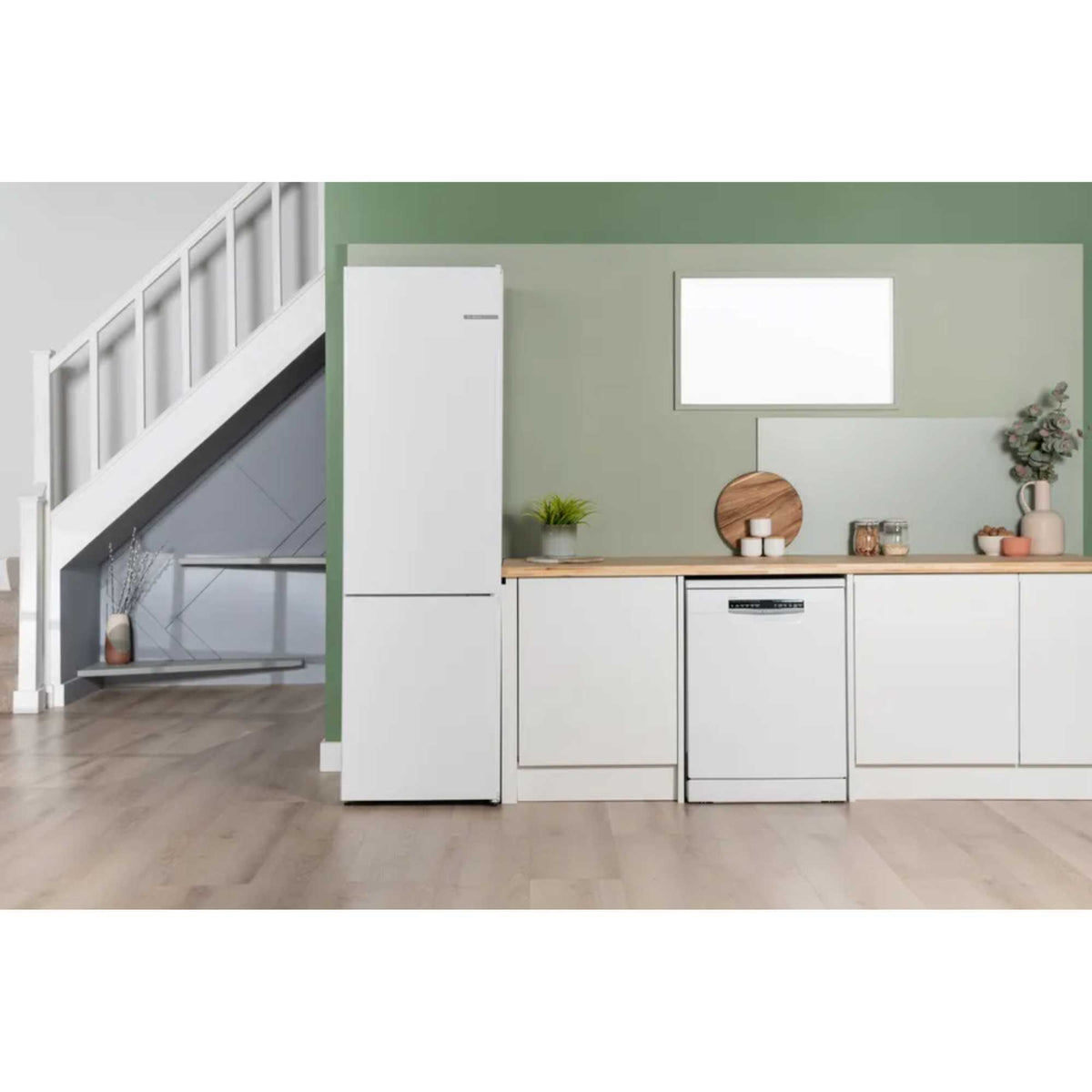 Bosch Series 4 Fridge Freezer 70/30 Total No Frost - White - KGN392WDFG