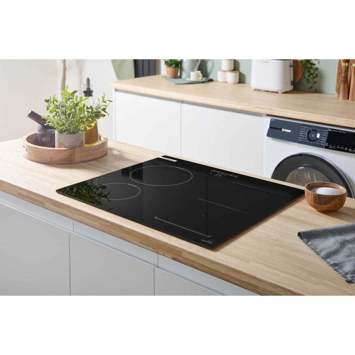 Bosch PWP611BB5B 600mm 4 Burner Induction Hob with Plug