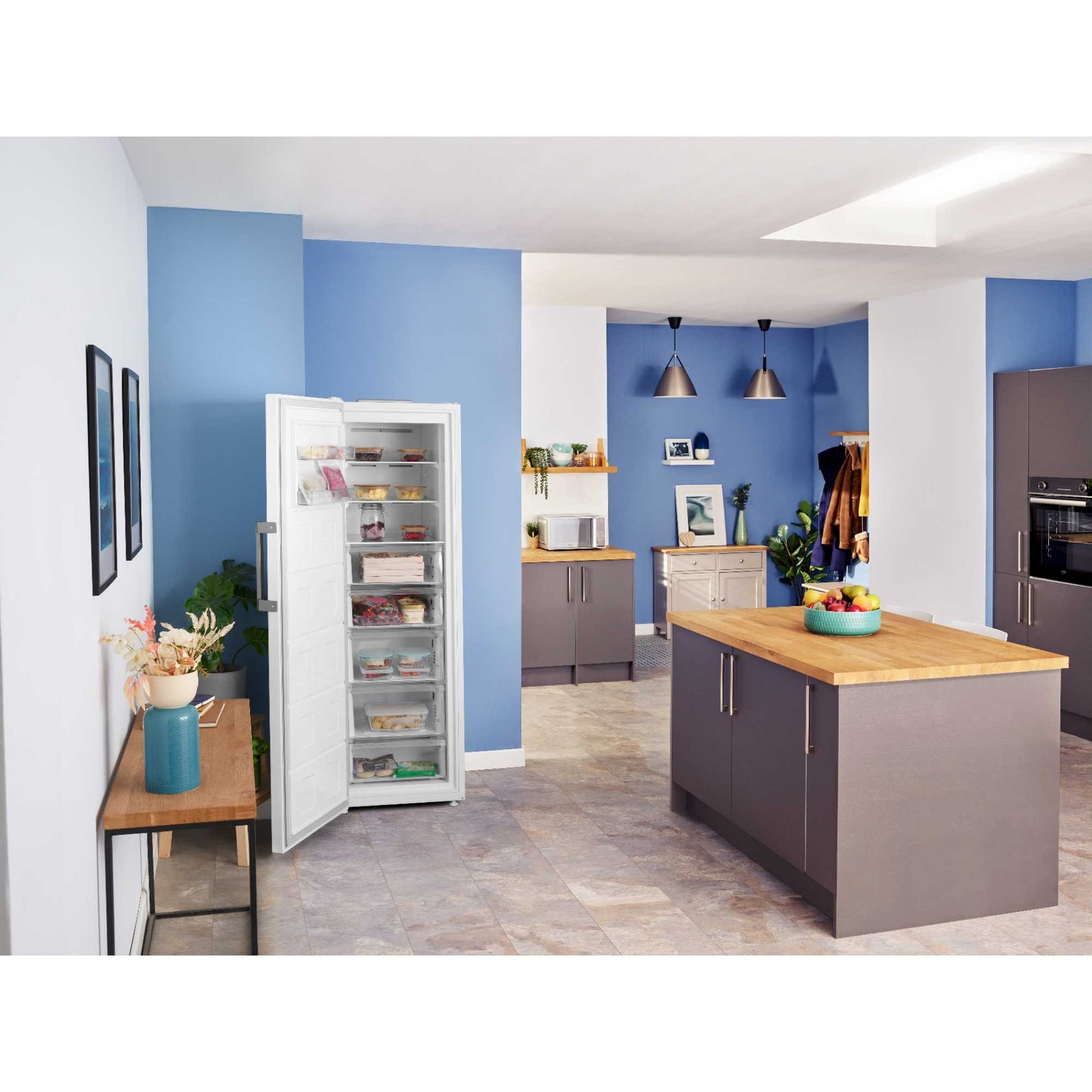 Beko Tall Freezer Frost Free - White - FNP4686W