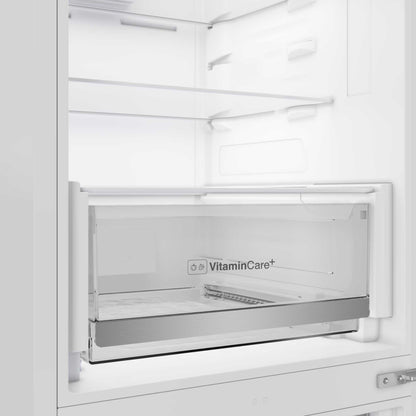 Blomberg Fridge Freezer 60/40 Total No Frost - White - KNE24686VW