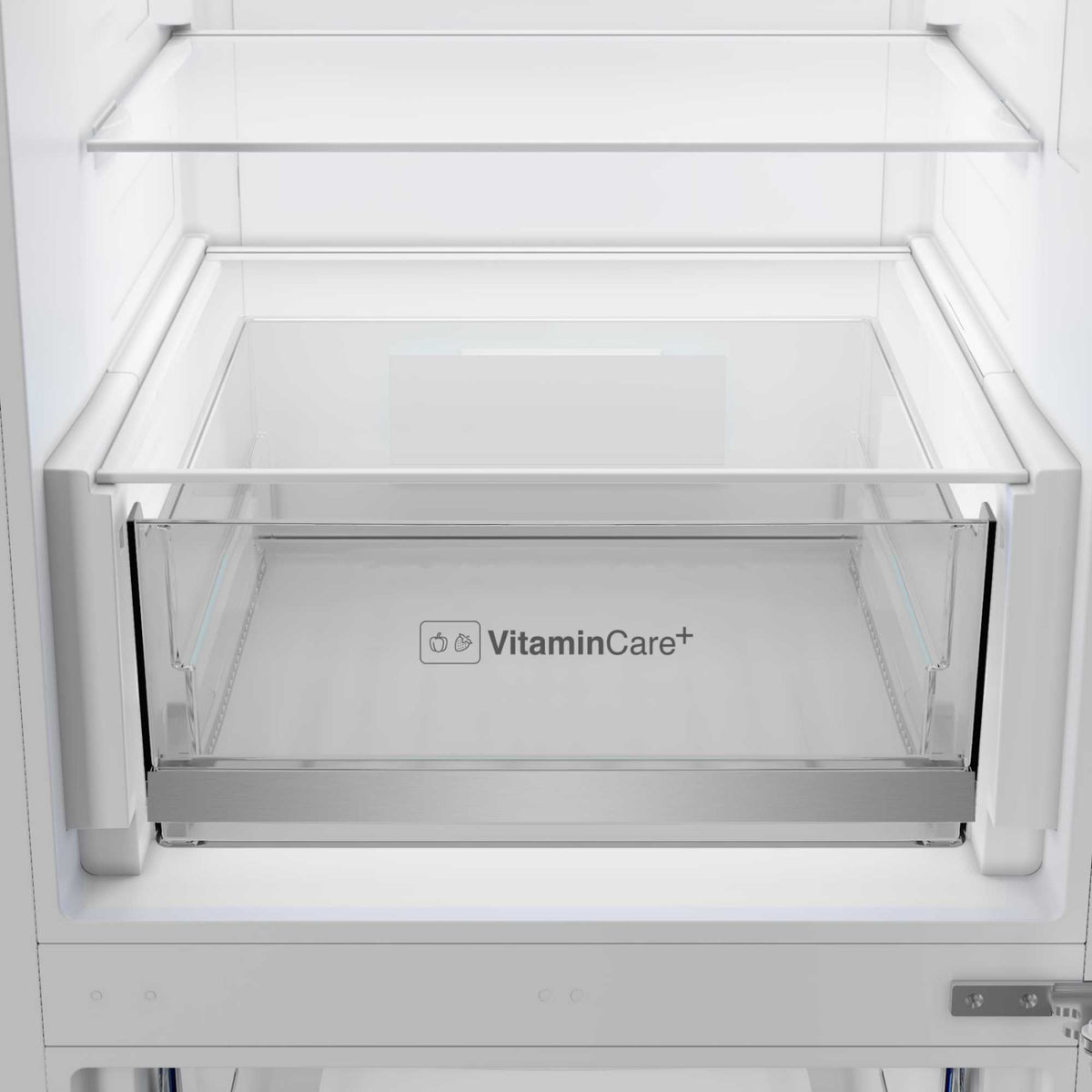 Blomberg Fridge Freezer 60/40 Total No Frost - White - KNE24686VW