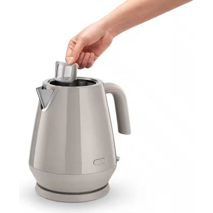 De'Longhi KBY3001 Eclettica Rapid Boil Kettle - Beige