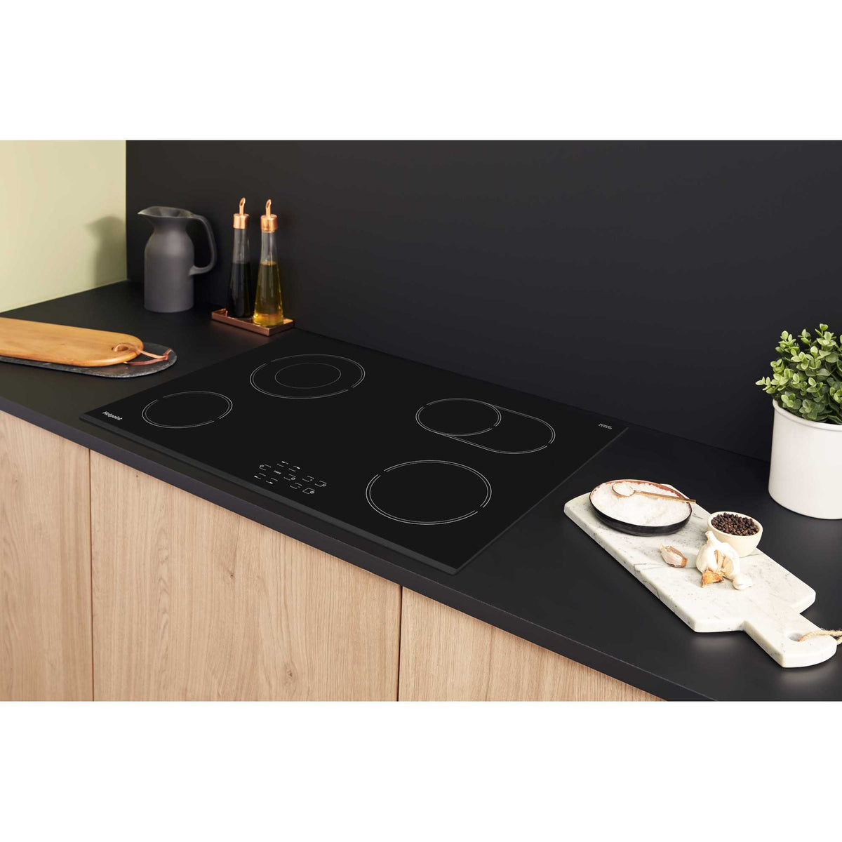 Hotpoint HR 724 B H 77cm 4 Zone Ceramic Hob - Black