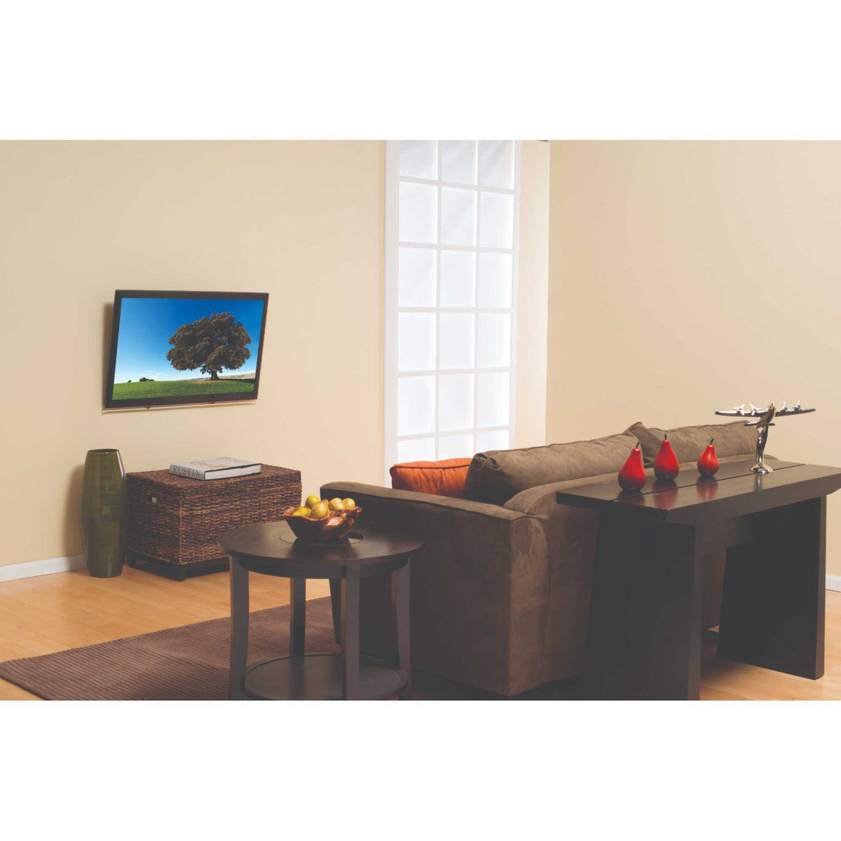 Sanus F35C Vuepoint Tilting TV Bracket 32"-55"