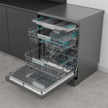 Hisense Hi6 Freestanding Full-Sized Dishwasher - HS673A90XUK