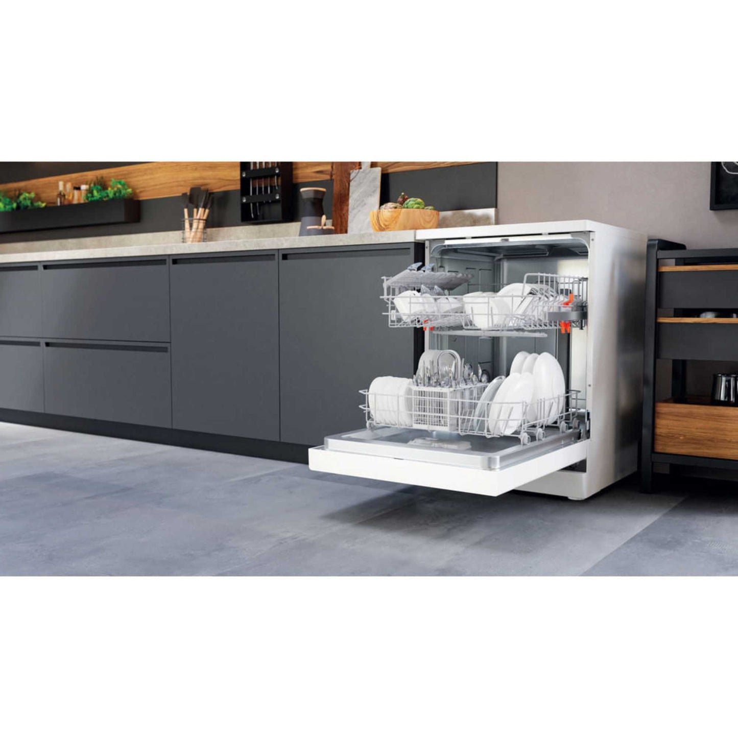 Hotpoint Freestanding Full-Sized Dishwasher - H2F HL626 UK
