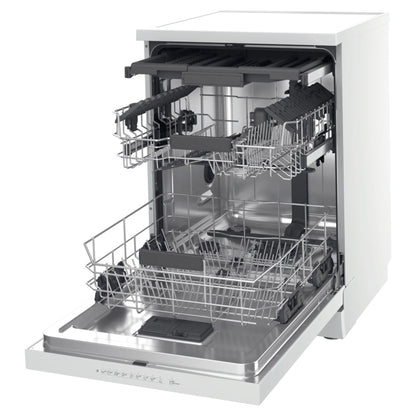 Hotpoint Freestanding Full-Sized Dishwasher - HD7F HP33 UK