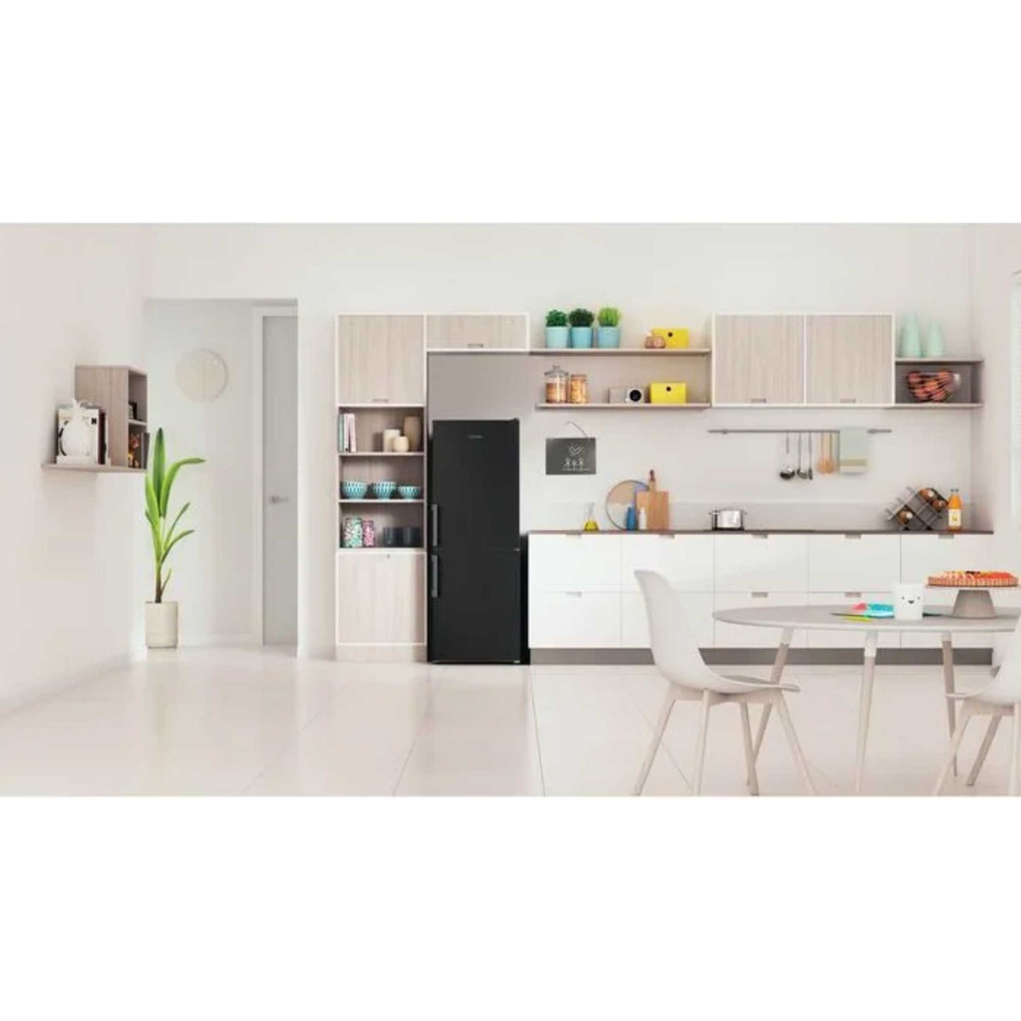 Indesit Fridge Freezer 50/50 Low Frost - Black - IB55 532 B UK