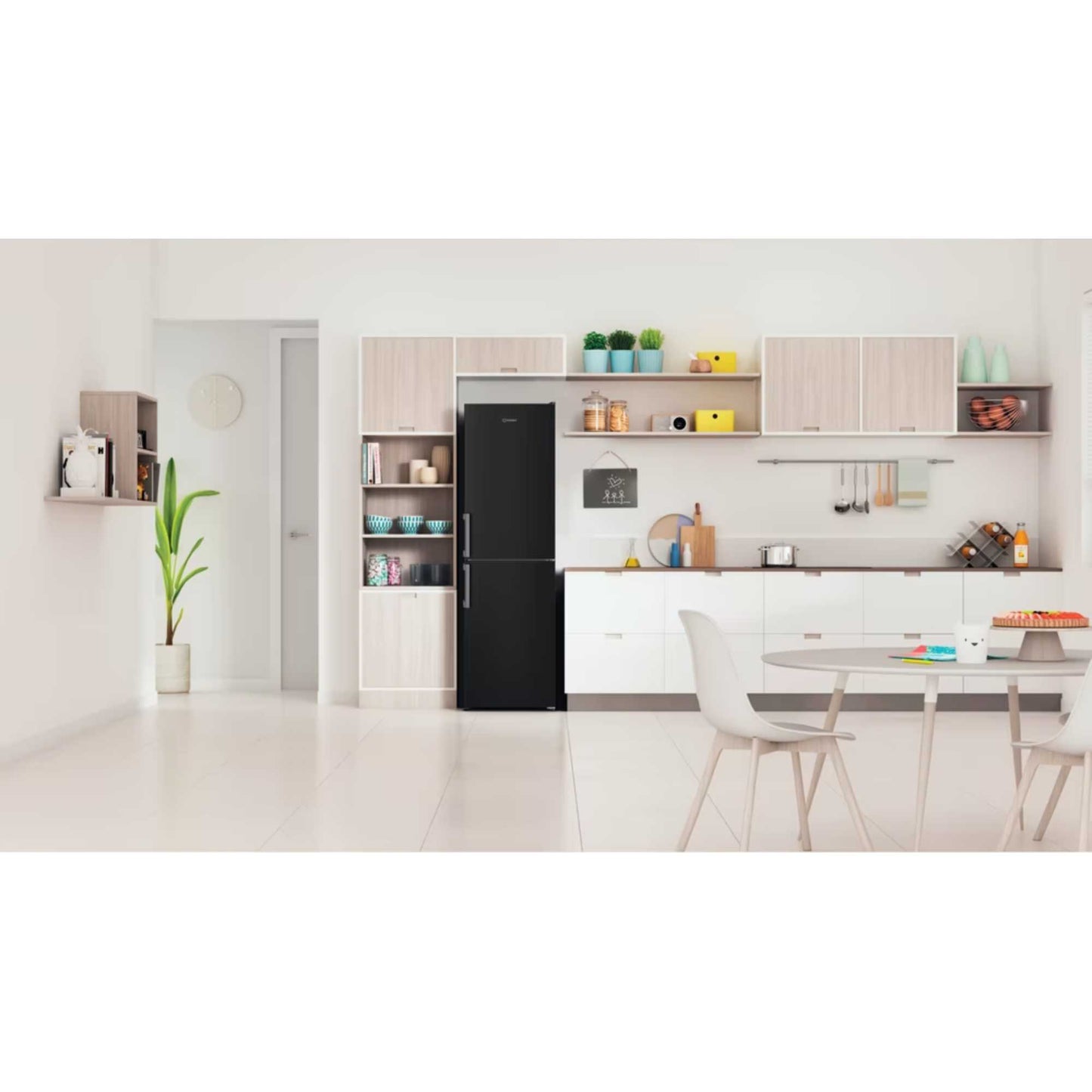 Indesit Fridge Freezer 50/50 Low Frost - Black - IB55 732 B UK