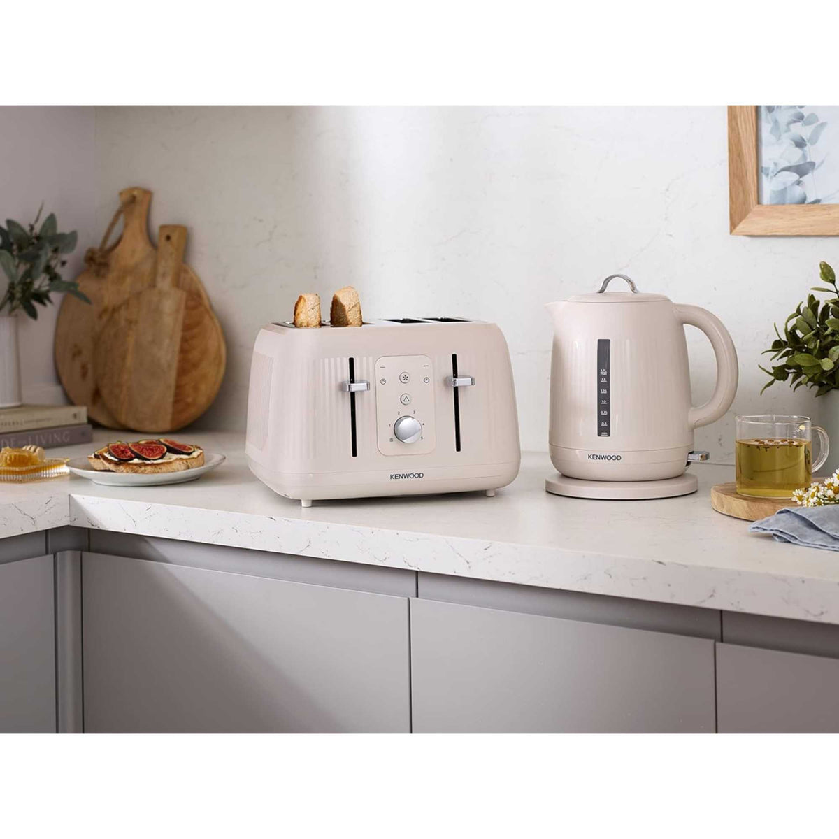 Kenwood Dawn 4 Slice Toaster TFP09.000CR - Oatmeal Cream