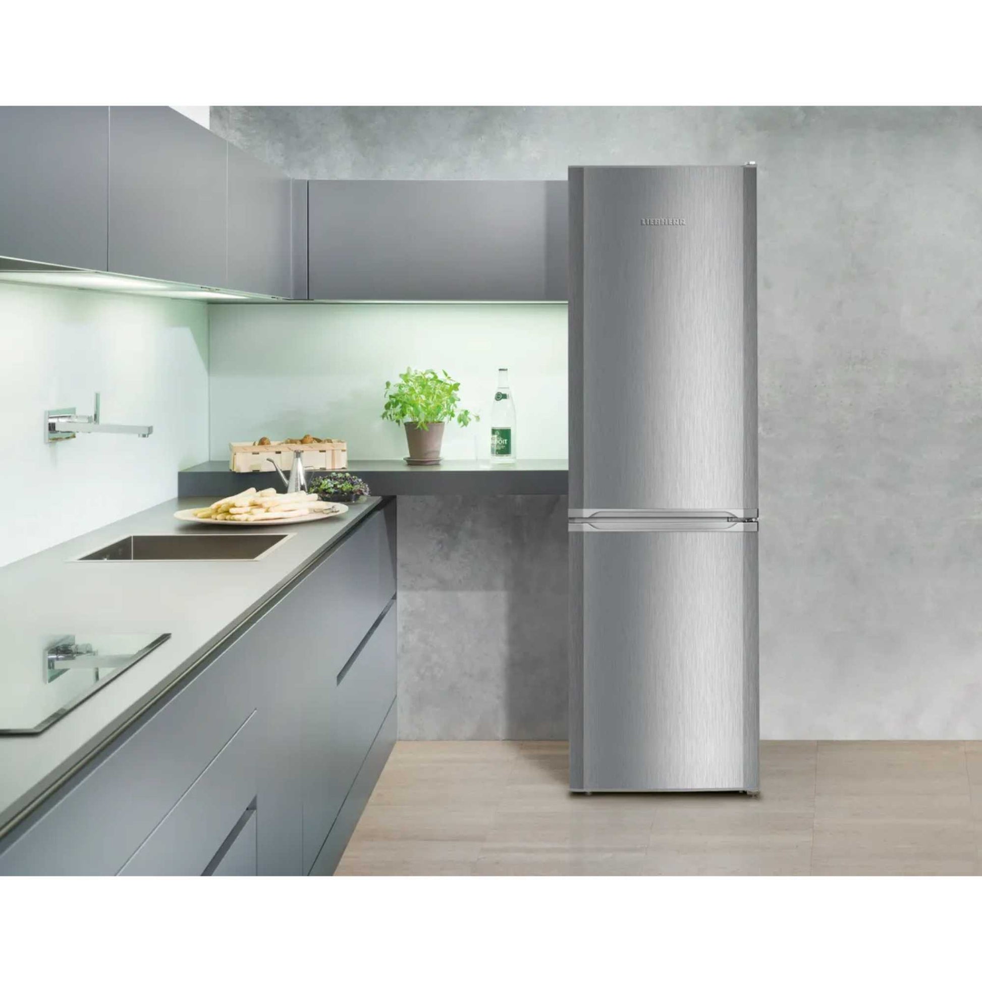 Liebherr Fridge Freezer 60/40 SmartFrost - Silver - CUele 3331