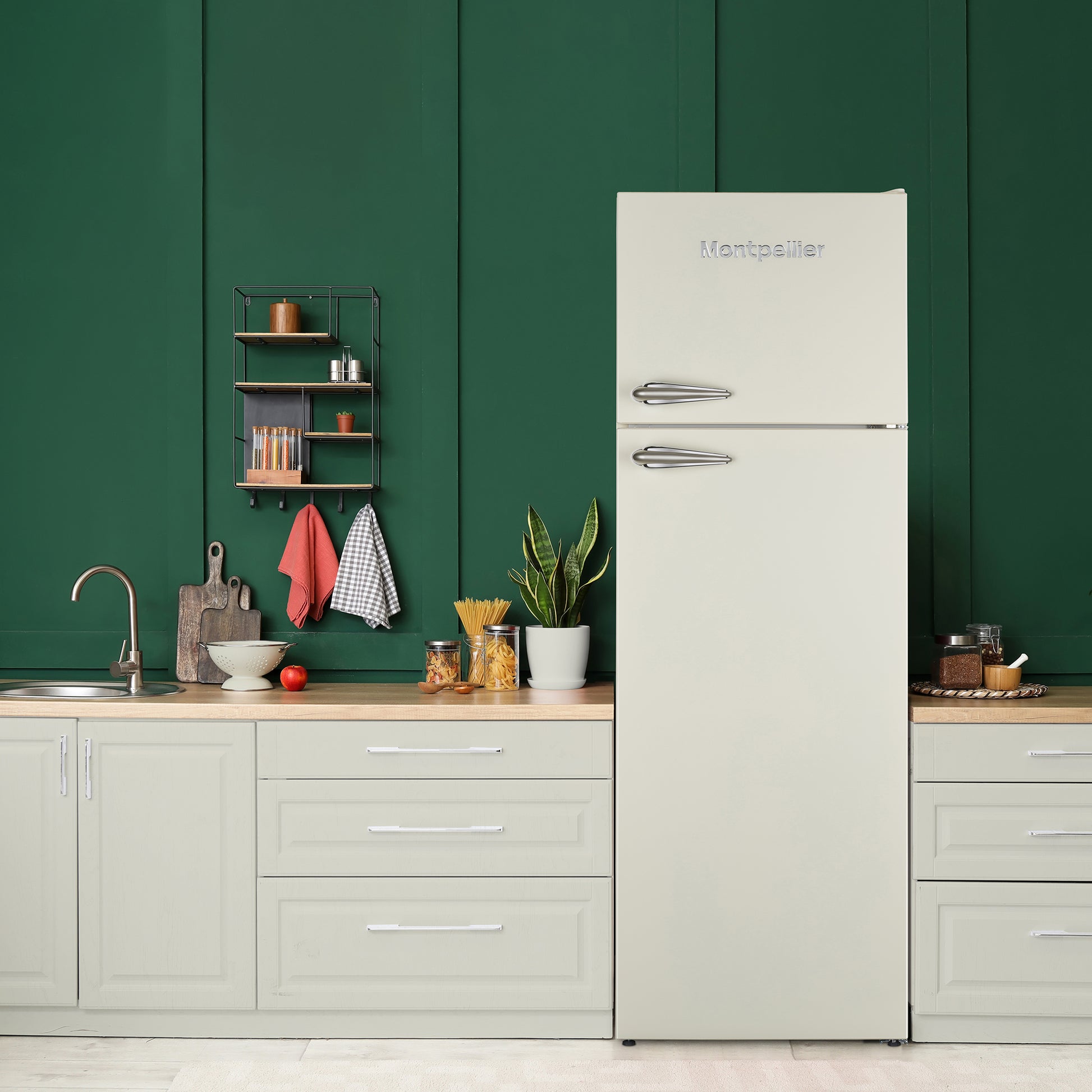 Montpellier MAB346EC Retro Top Mount Fridge Freezer in Cream