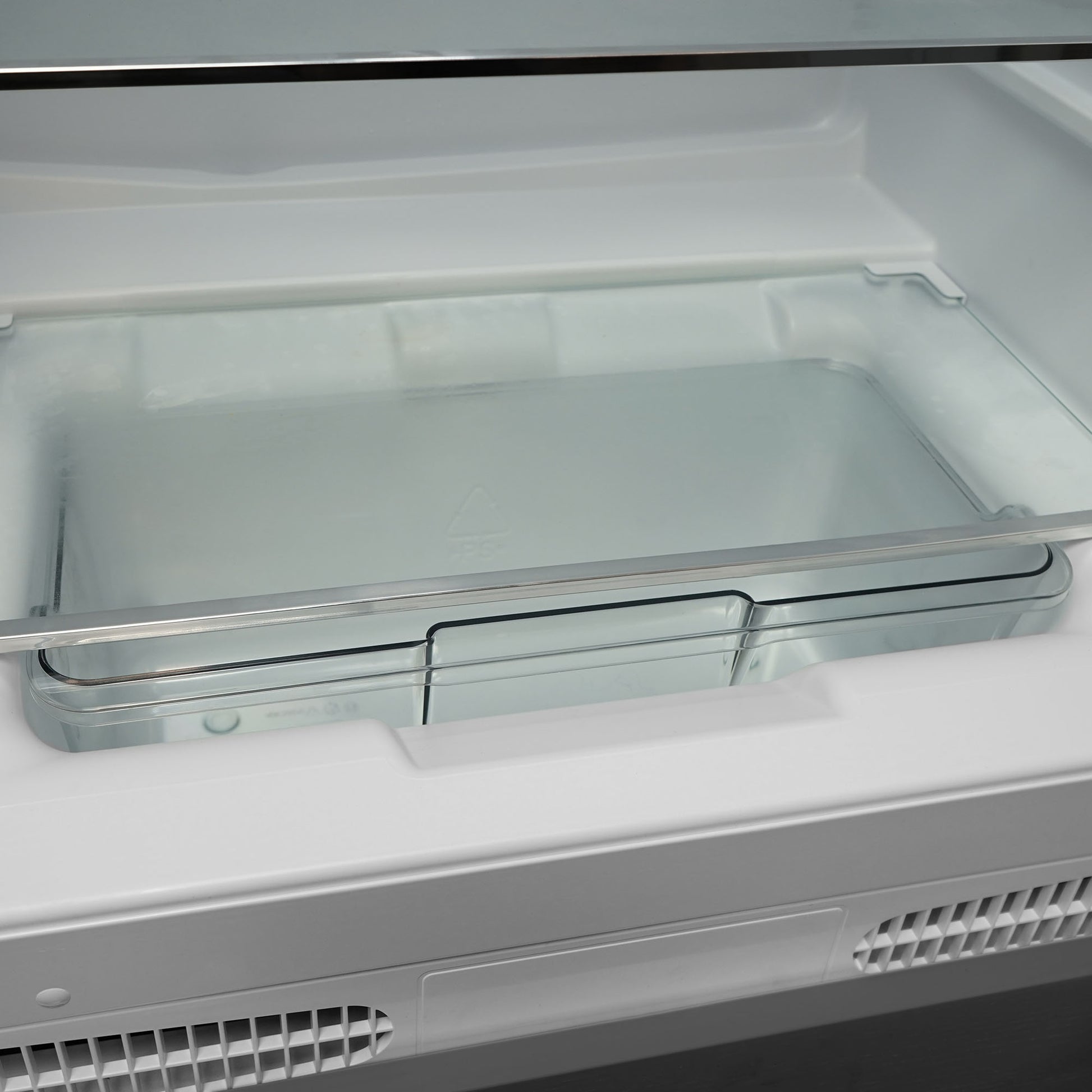 Montpellier MBUL134E Integrated Undercounter Larder Fridge