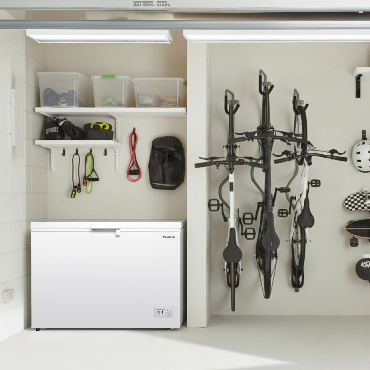 Montpellier MDACF371W 371 Litre Chest Freezer