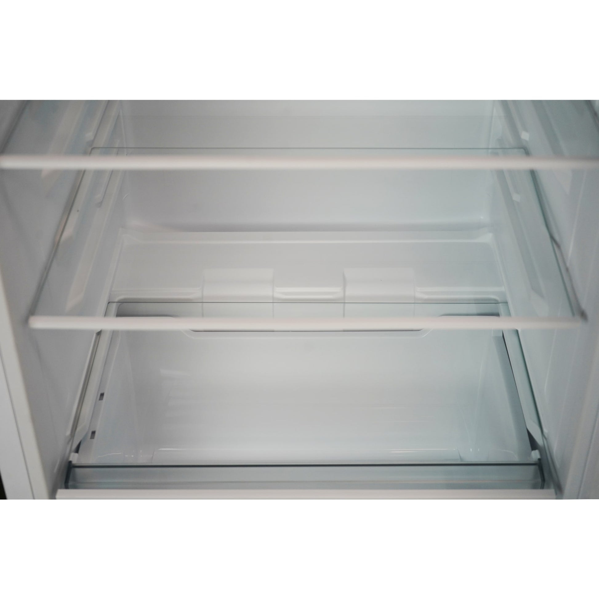 Montpellier MDATLF145W Tall Larder Fridge