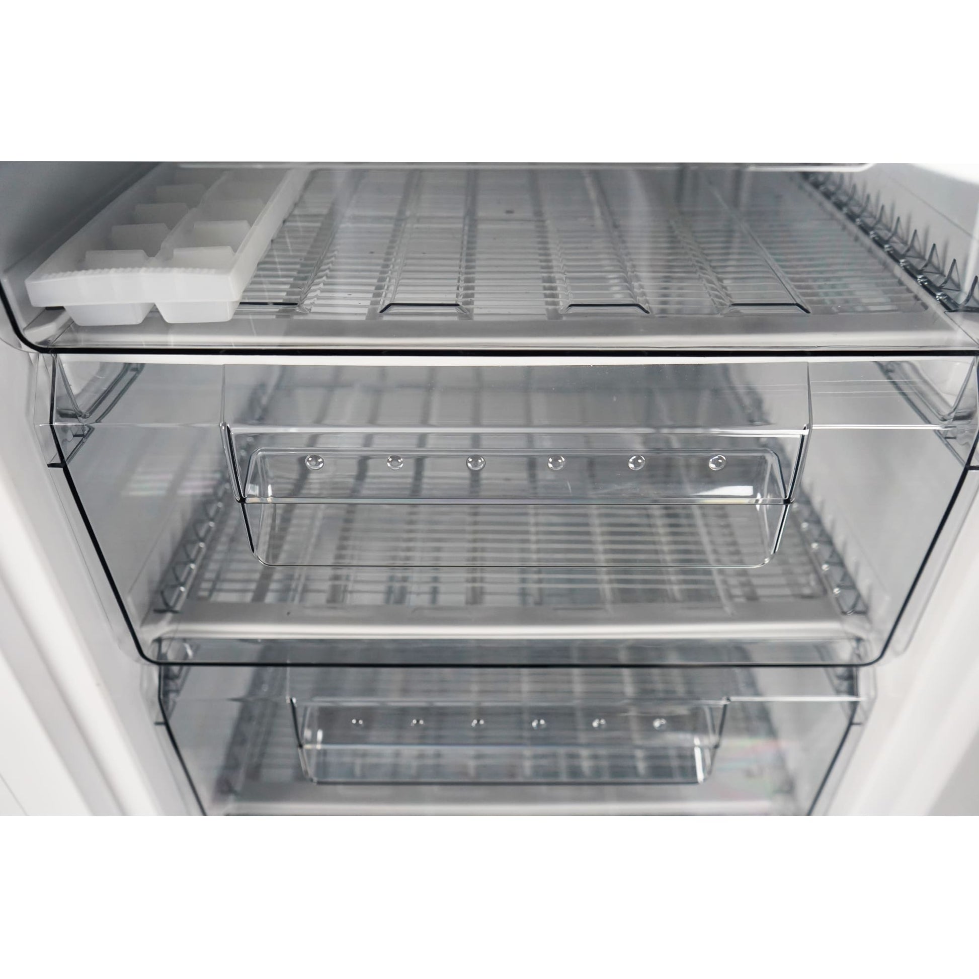 Montpellier MDATSFZ170W Tall Freezer