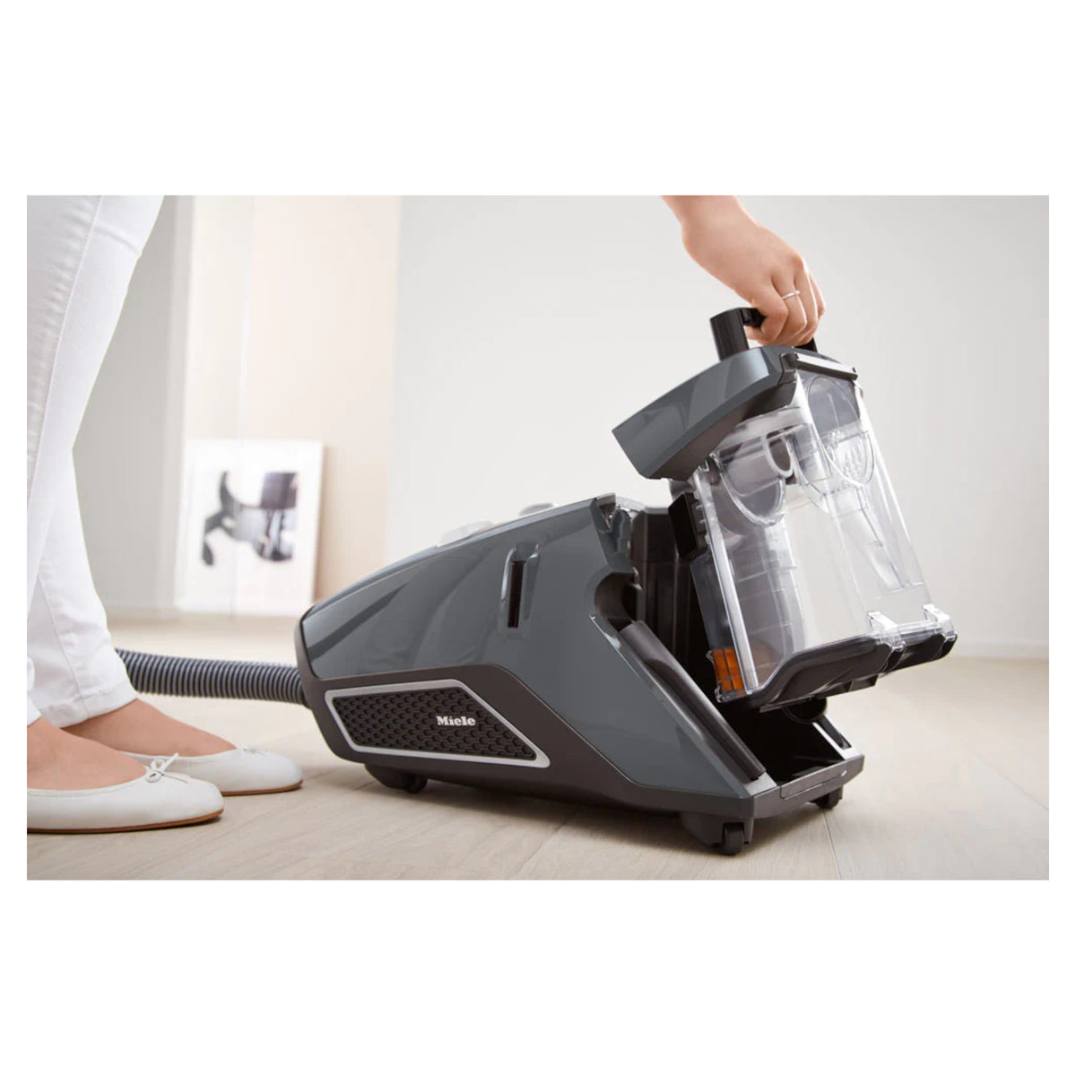 Miele Blizzard CX1 Cylinder Vacuum Cleaner - CAT & DOG