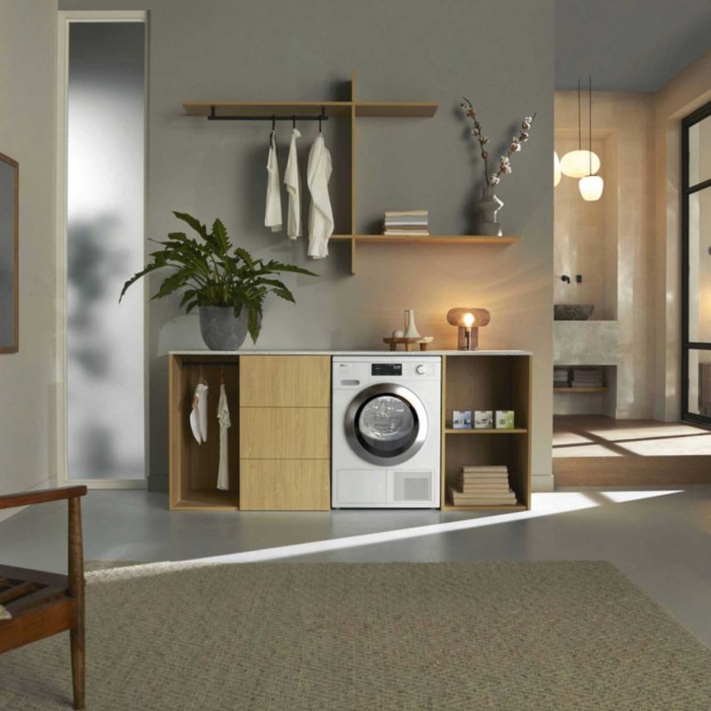 Miele 9kg Heat Pump Tumble Dryer - TEH785WP