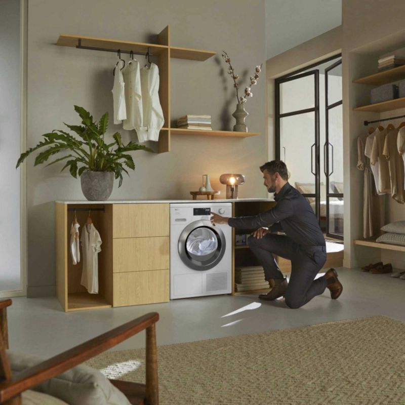 Miele 9kg Heat Pump Tumble Dryer - TEH785WP