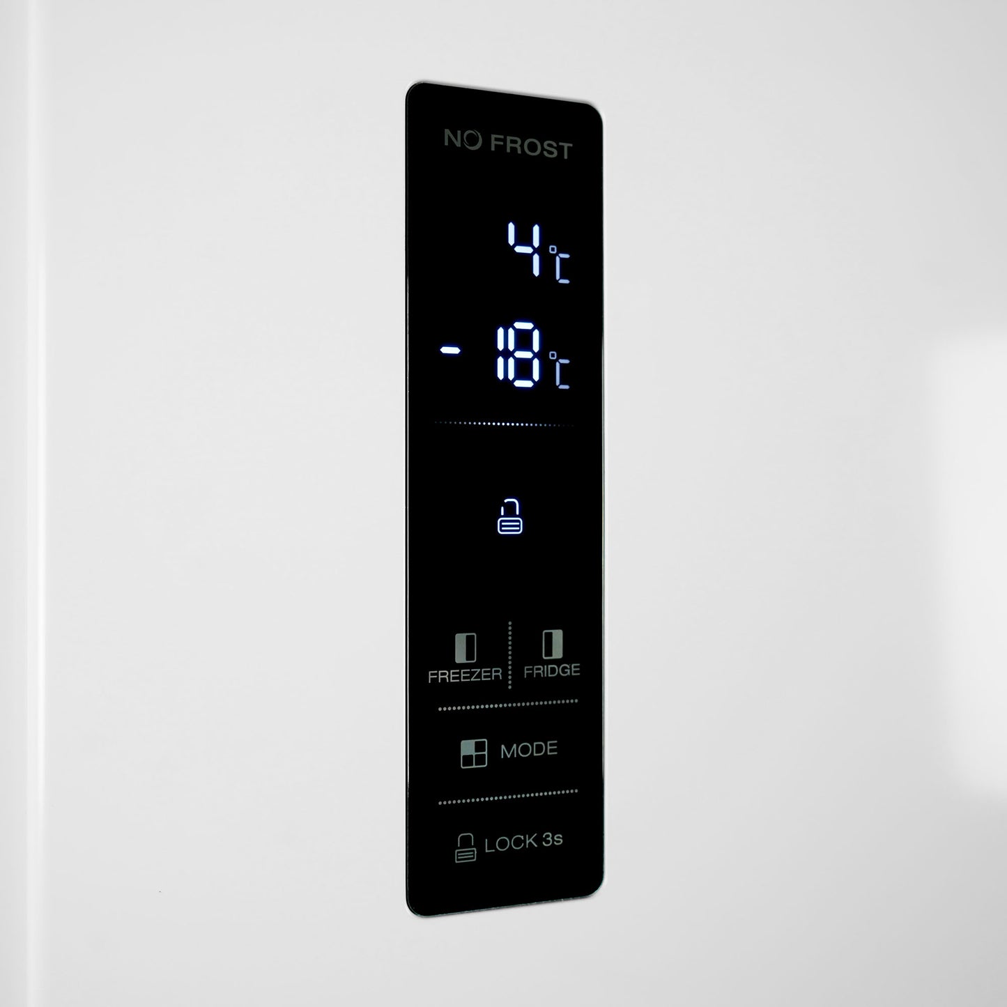 Montpellier MSBS442W American Style Side by Side Fridge Freezer in White