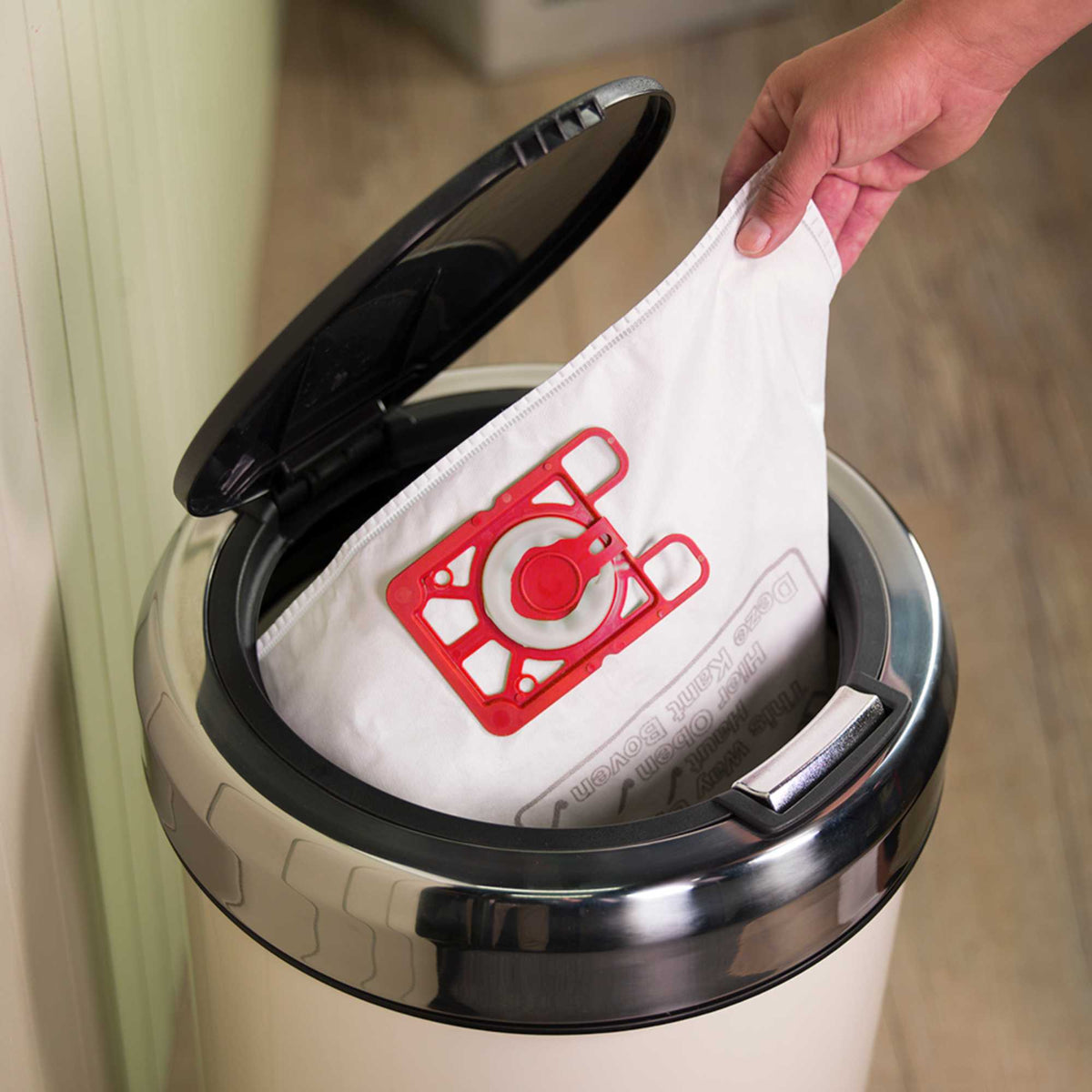 Henry Xtra Cylinder Vacuum Cleaner HVX160
