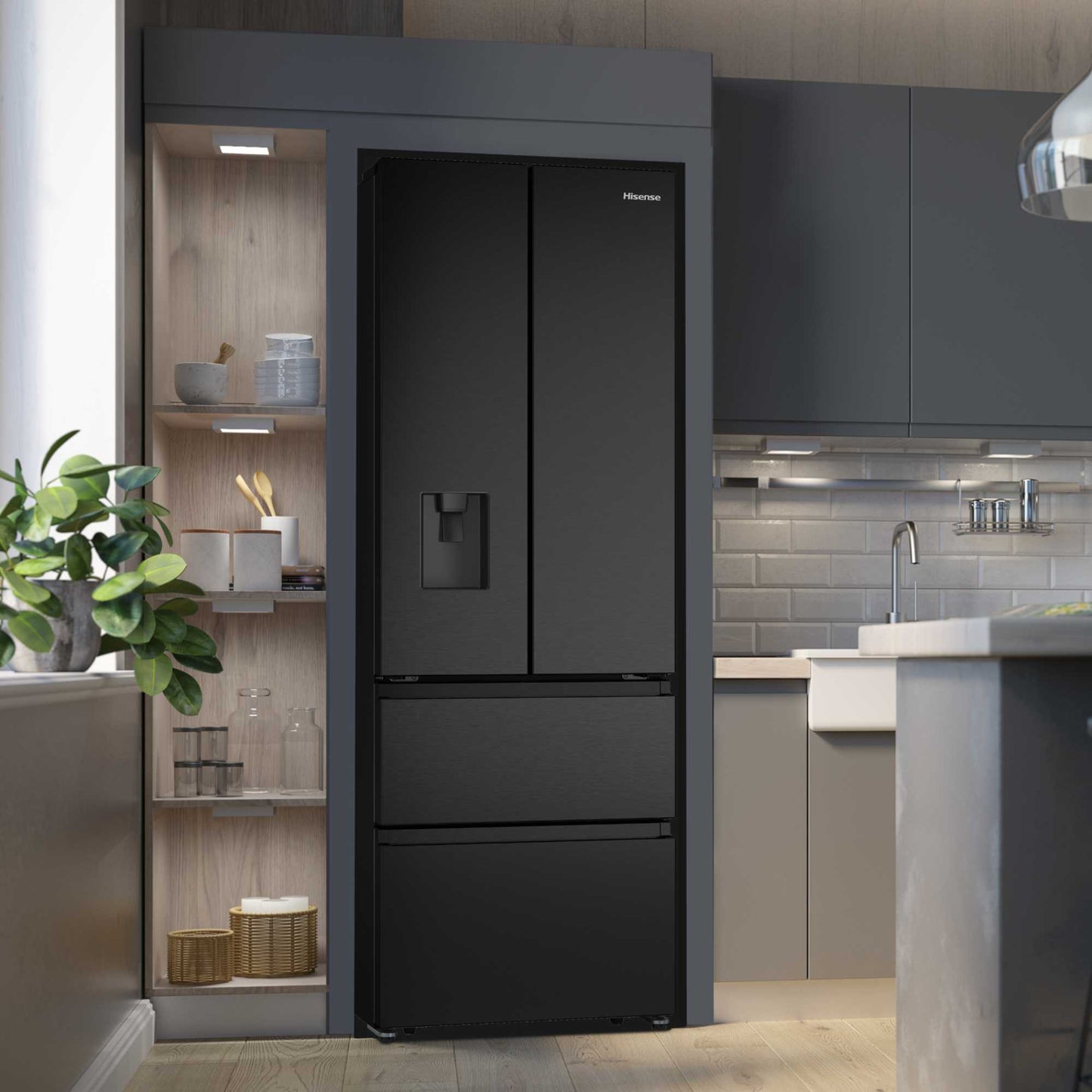 Hisense American Style Fridge Freezer 60/40 Total No Frost - Black - RF632N4WFE