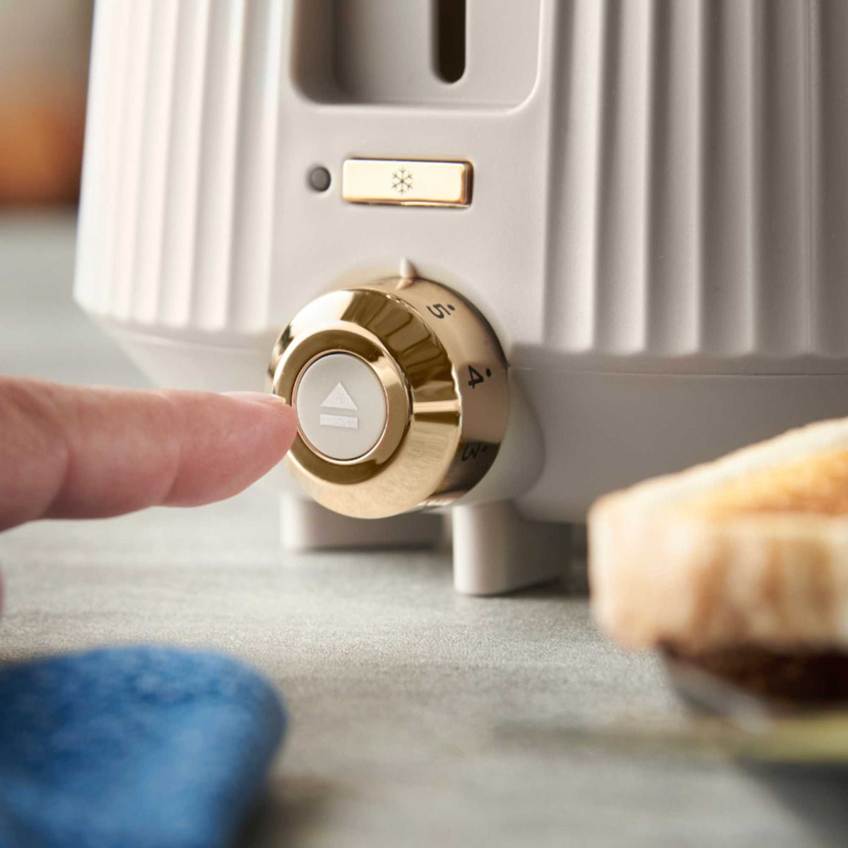 Russell Hobbs 26761 Bronte 2 Slice Toaster - Stone