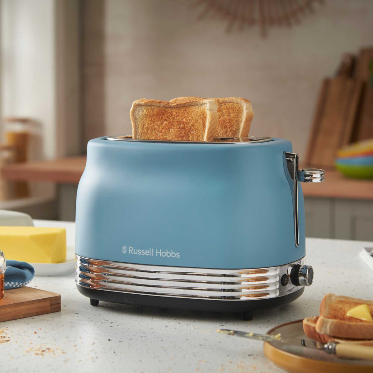 Russell Hobbs 28651 Hanley 2 Slice 900W Retro Toaster - Blue