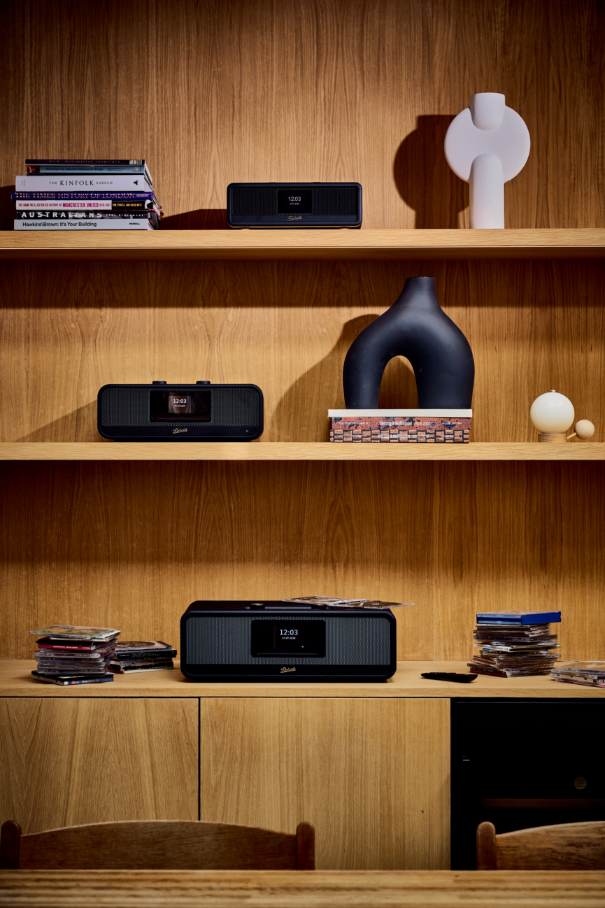 Roberts Revere 500 - Black