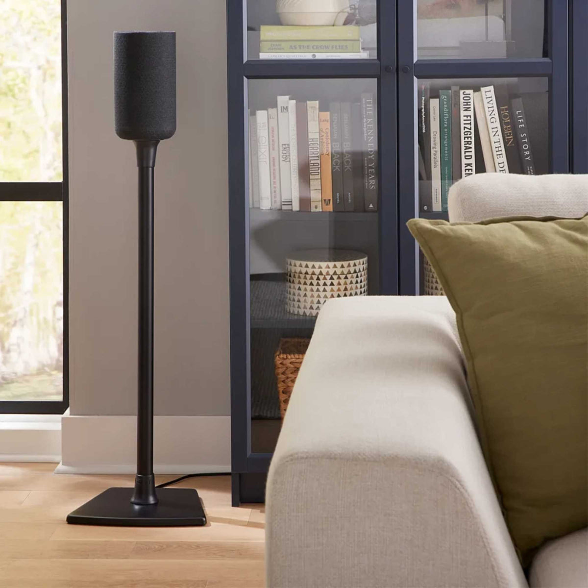 Sanus BSSU2-B1 Universal Speaker Stands for Speakers up to 4.5kg