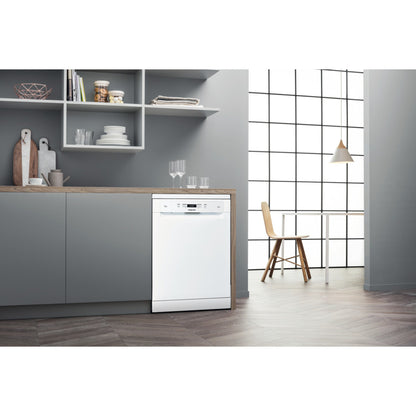 Hotpoint Freestanding Full-Sized Dishwasher - HFC 3C26 W C UK