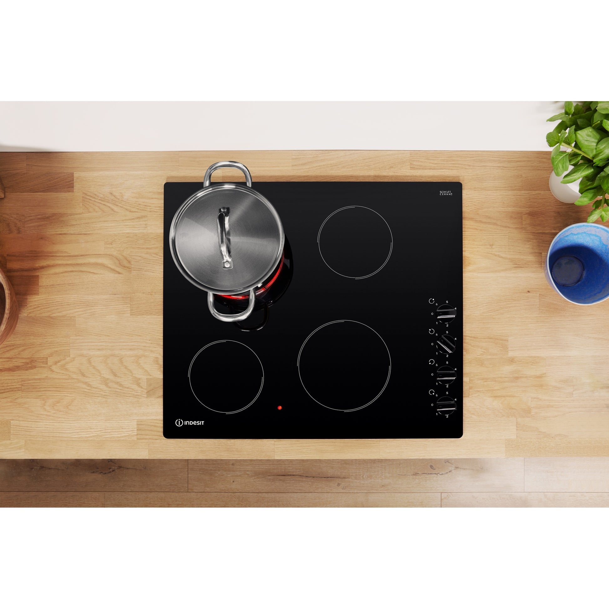 Indesit RI 860 C 60cm Built-In 4 Zone Ceramic Hob - Black