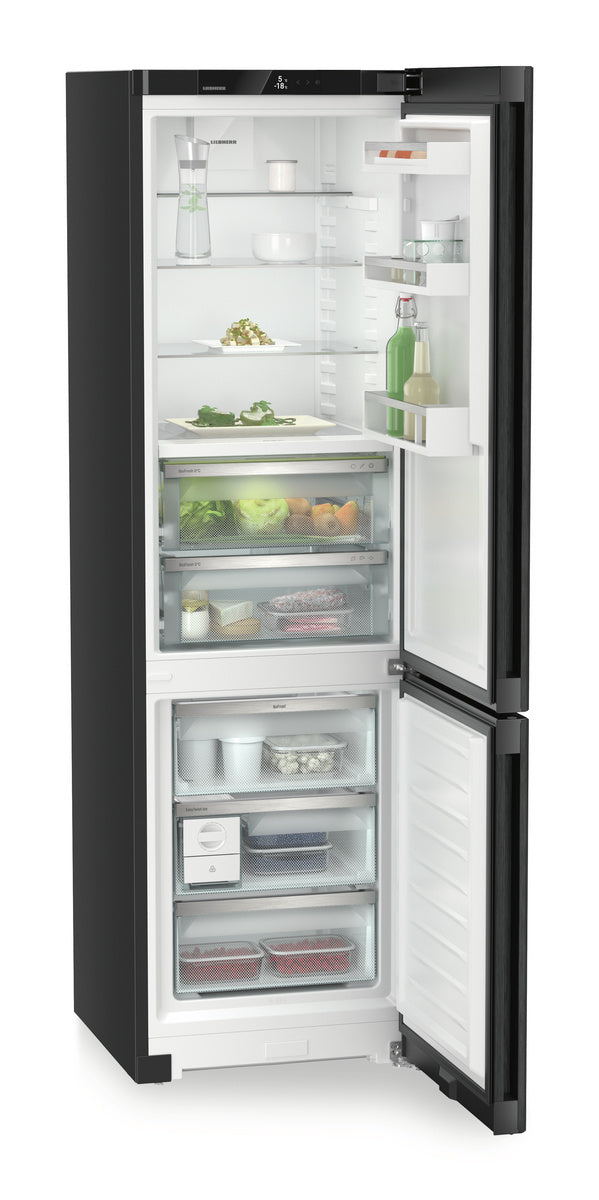 Liebherr plus BioFresh Fridge Freezer 70/30 NoFrost - Black Steel - CBNbda 572i