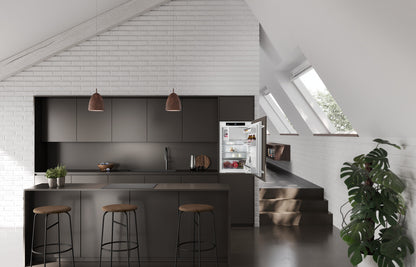 Liebherr IRSe 3901 Pure Integrated fridge with EasyFresh